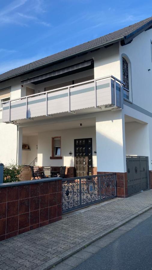 Ferienwohnung -Isola Madre Biebesheim am Rhein Exterior photo